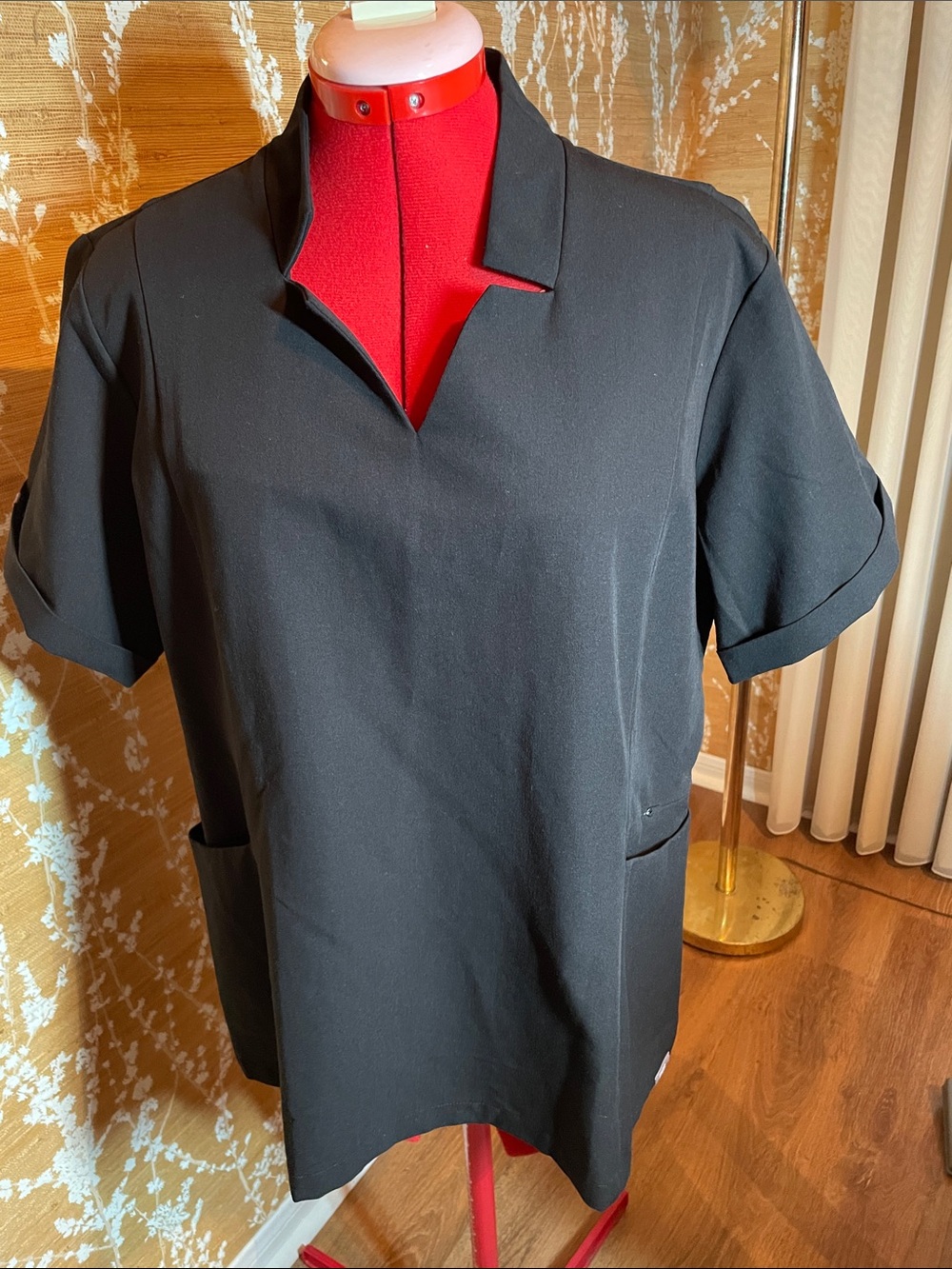 Figs Black Short Sleeve V-Notch Tunic